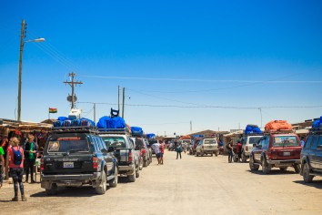 Feirinha de artesanatos em Colchani.